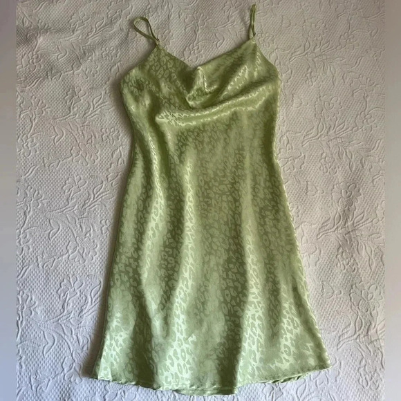 Dresses & Skirts - Mint green cheetah print dress Size Small